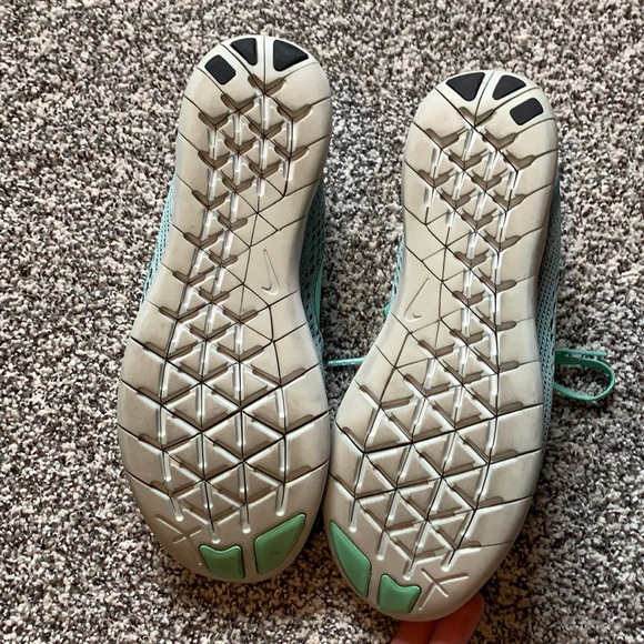 Nike Free RN shoes - Picture 4 of 5